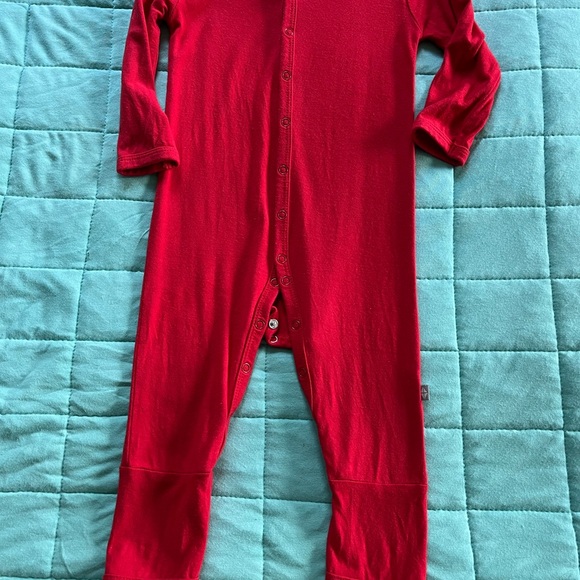 Kyte Baby Red Holiday 2022 line Retired Snap Romper Bamboo size 6-12 Months - Picture 7 of 8